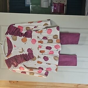 Brand new girls size 5 long sleeve shirt and pants